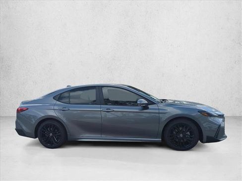 New 2026 Toyota Camry SE FWD image 4