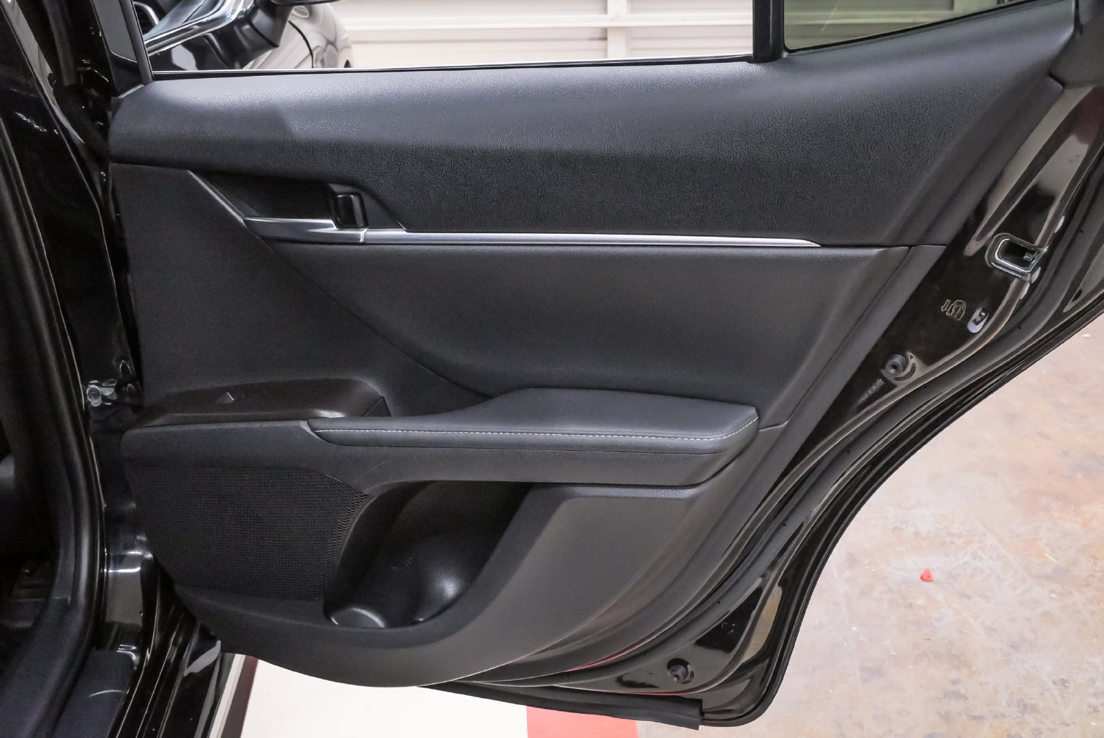 Used 2022 Toyota Camry XSE FWD image 28