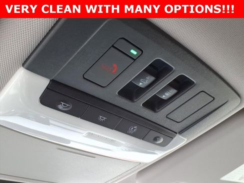 Used 2025 Mitsubishi Outlander SE image 23