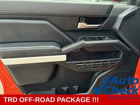 Used 2024 Toyota Tacoma TRD Off-Road AWD/4WD image 20