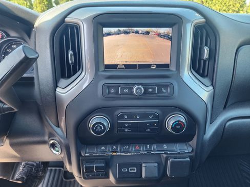 Used 2024 Chevrolet Silverado 1500 Custom Trail Boss image 32