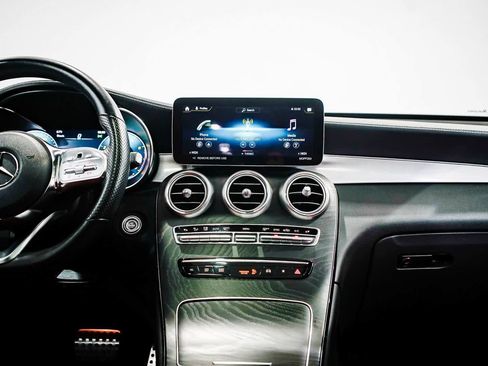 Used 2023 Mercedes-Benz GLC 300 4MATIC Coupe image 13