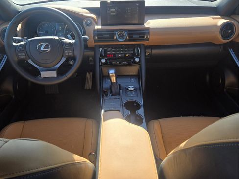 Used 2025 Lexus IS 350 F Sport image 11