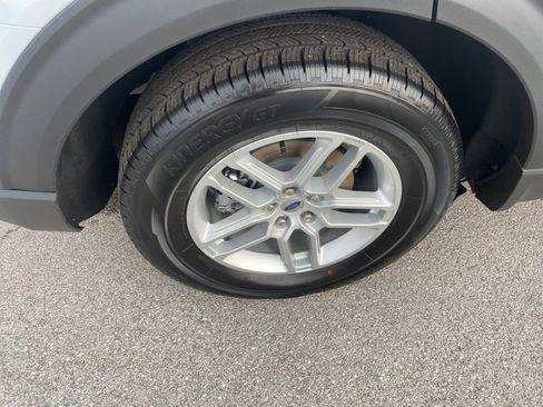 New 2026 Ford Explorer Active image 17