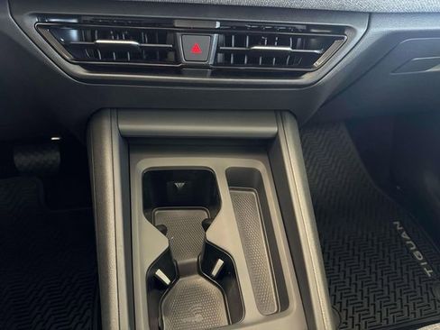 New 2026 Volkswagen Tiguan S FWD image 17