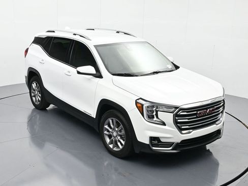 Used 2023 GMC Terrain SLT image 30