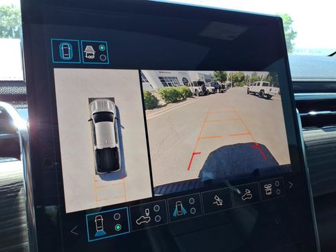 Used 2025 GMC Sierra EV Denali AWD/4WD image 4