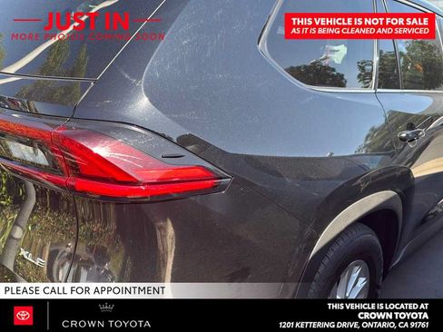 Used 2026 Toyota Grand Highlander FWD image 2