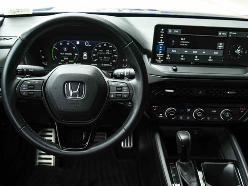 Used 2023 Honda Accord Sport image 19