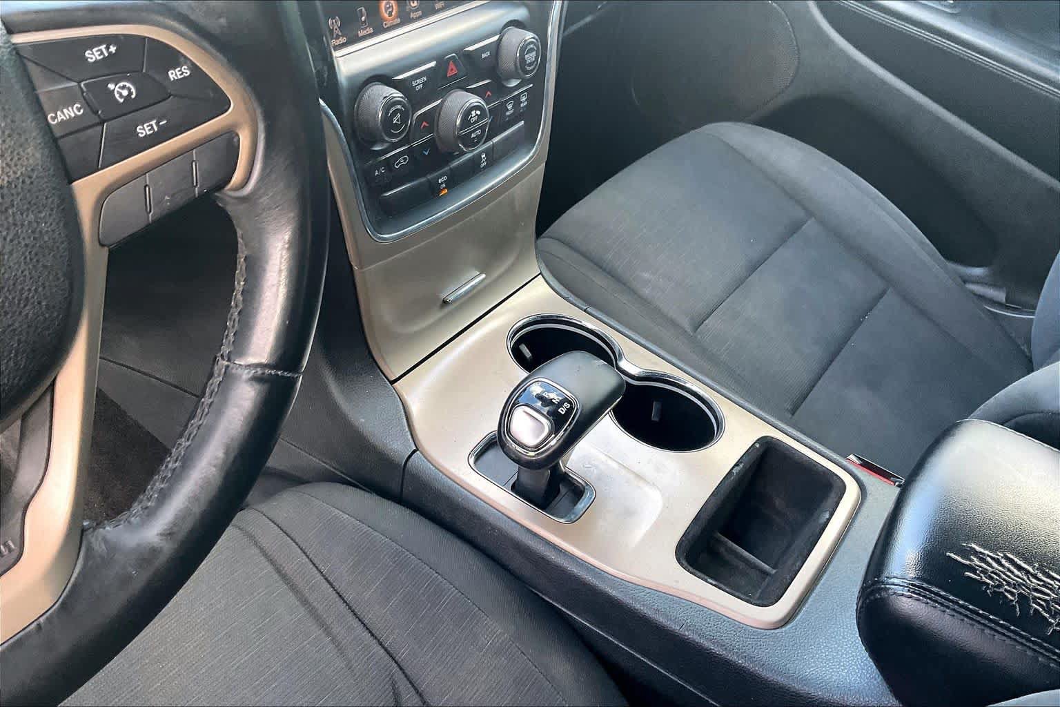 Used 2014 Jeep Grand Cherokee Laredo w/ 18" Wheel & 8.4" Radio Group RWD image 13