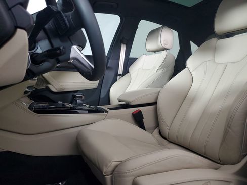 Certified 2024 Audi Q5 2.0T Premium Plus image 19