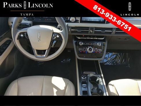 Certified 2022 Lincoln Corsair Standard w/ Equipment Group 101A image 12