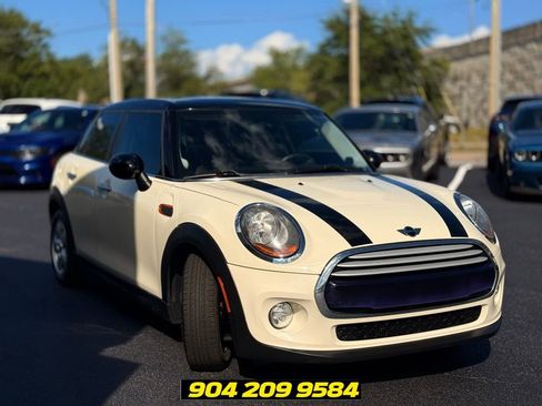 Used 2015 MINI Cooper 4-Door Hardtop FWD image 10