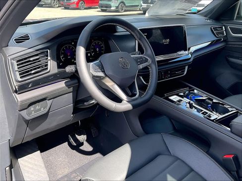 New 2026 Volkswagen Atlas Cross Sport SEL image 9