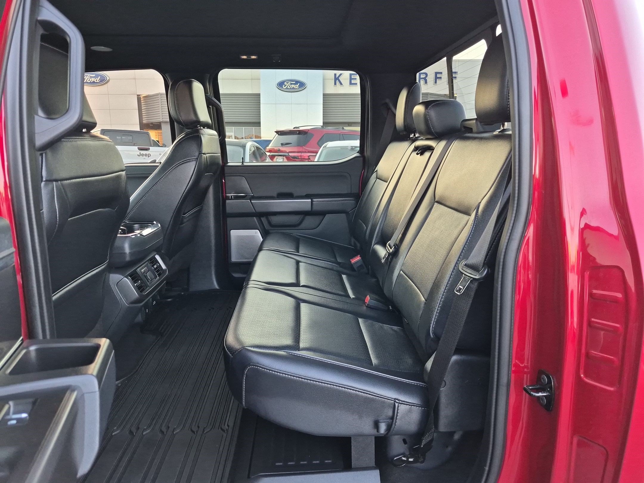 Used 2024 Ford F150 Lariat w/ Equipment Group 502A High AWD/4WD image 31