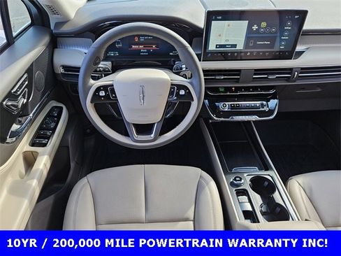 Used 2023 Lincoln Corsair Standard w/ Equipment Group 101A image 10