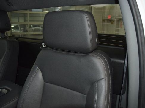 Used 2025 Chevrolet Silverado 2500 W/T w/ WT Convenience Package image 35