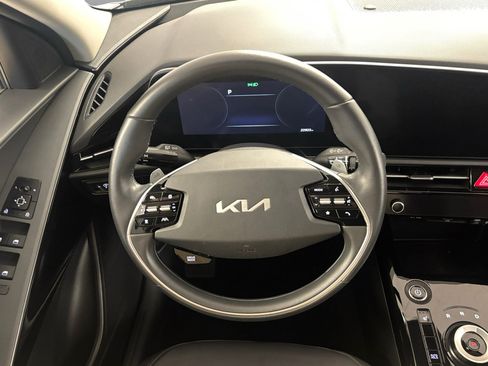Used 2023 Kia Niro Wind FWD image 5