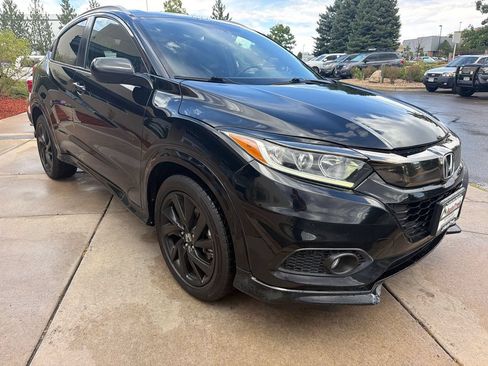 Used 2021 Honda HR-V Sport image 4