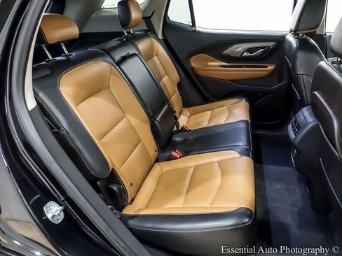 Used 2020 GMC Terrain SLT image 25