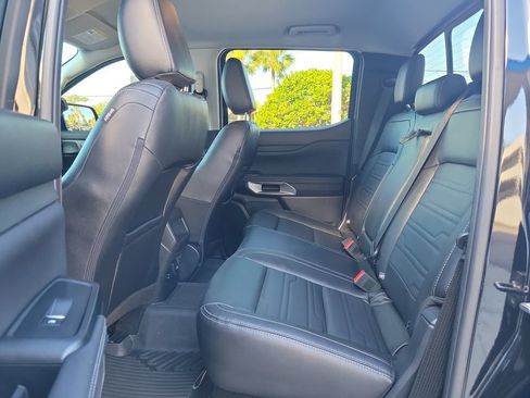 Used 2024 Ford Ranger Lariat w/ FX4 Off-Road Package AWD/4WD image 12