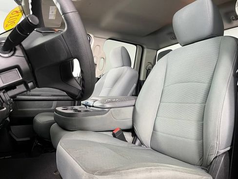 Used 2018 RAM 1500 Express w/ Express Value Package AWD/4WD image 13