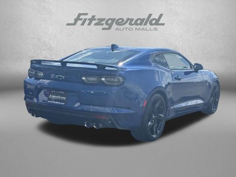 Used 2019 Chevrolet Camaro SS RWD image 5