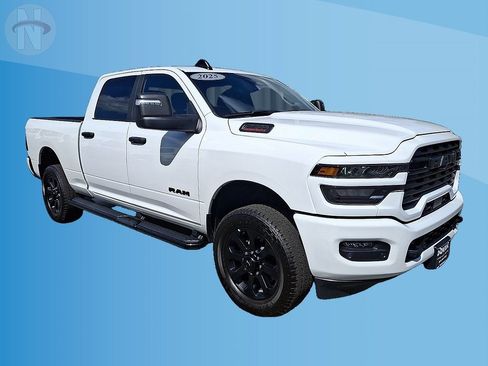 Used 2025 RAM 2500 Big Horn AWD/4WD image 1
