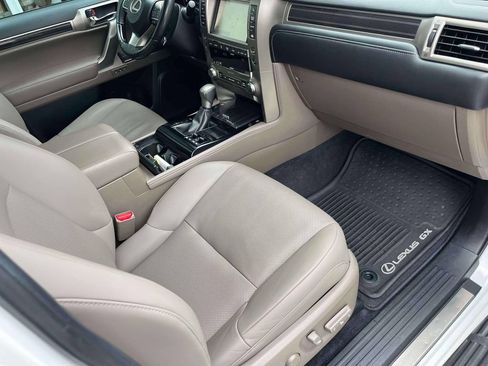 Used 2020 Lexus GX 460 Premium AWD/4WD image 23