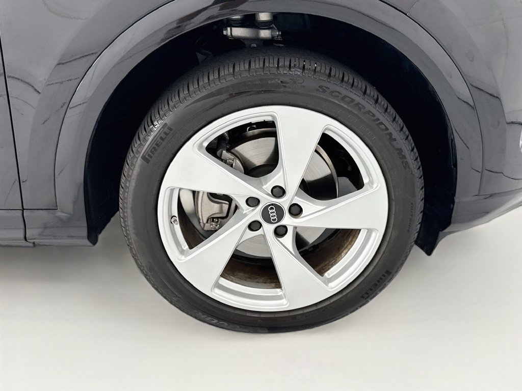 Certified 2025 Audi Q5 Premium w/ Premium Plus AWD/4WD image 31