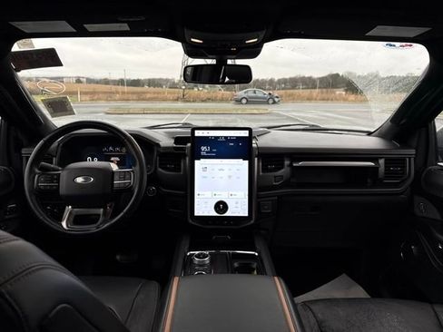 Used 2024 Ford Expedition Max Platinum image 20