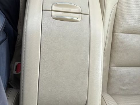 Used 2016 Toyota Highlander Limited image 40