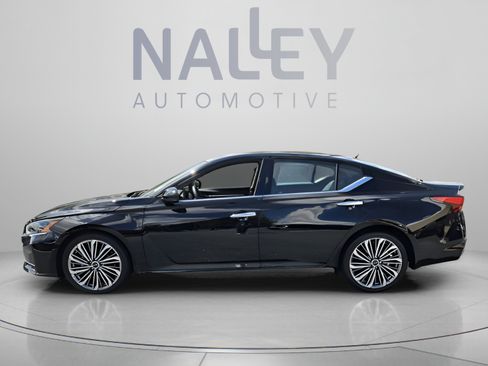 Used 2024 Nissan Altima 2.5 SL FWD image 2