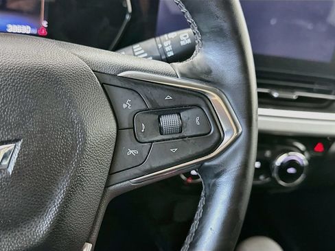 Used 2025 Chevrolet Trax LT w/ LT Convenience Package FWD image 26