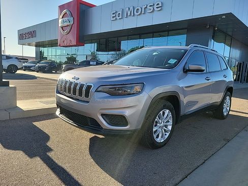 Used 2020 Jeep Cherokee Latitude image 1