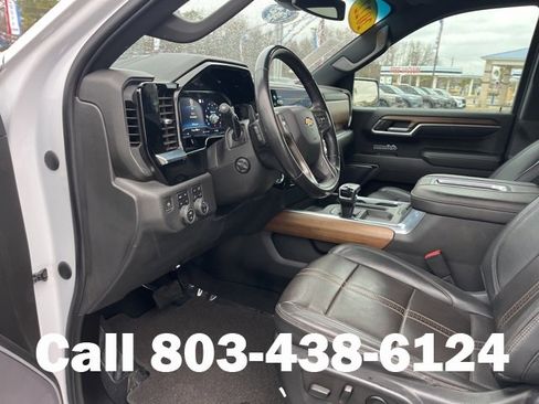 Used 2022 Chevrolet Silverado 1500 High Country w/ Z71 Off-Road Package image 6