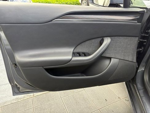 Used 2023 Tesla Model S Standard Range image 28