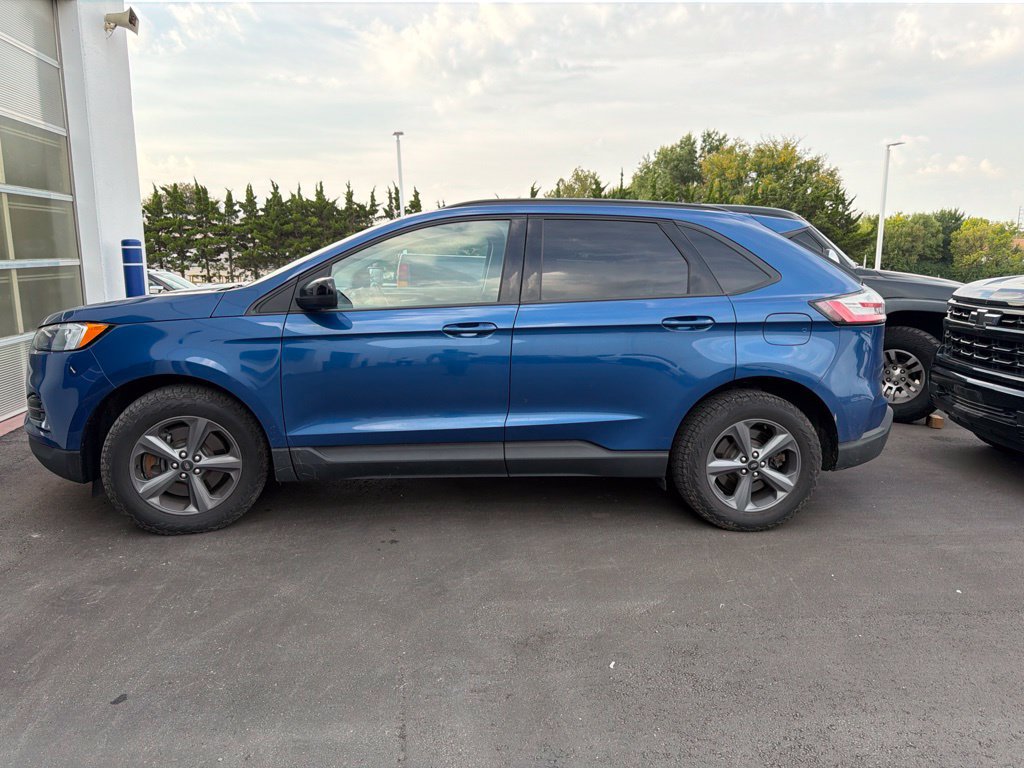Used 2024 Ford Edge SEL w/ Sport Appearance Package AWD/4WD image 3