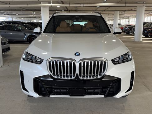 New 2026 BMW X5 xDrive50e w/ M Sport Package image 2