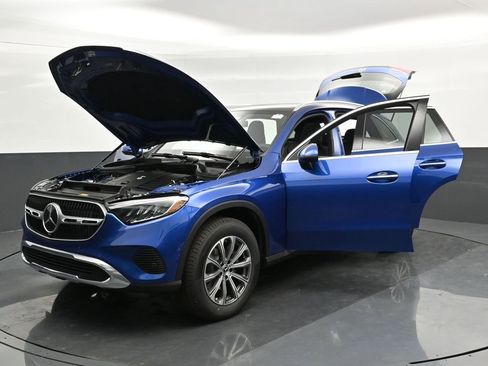 New 2025 Mercedes-Benz GLC 300 4MATIC image 46