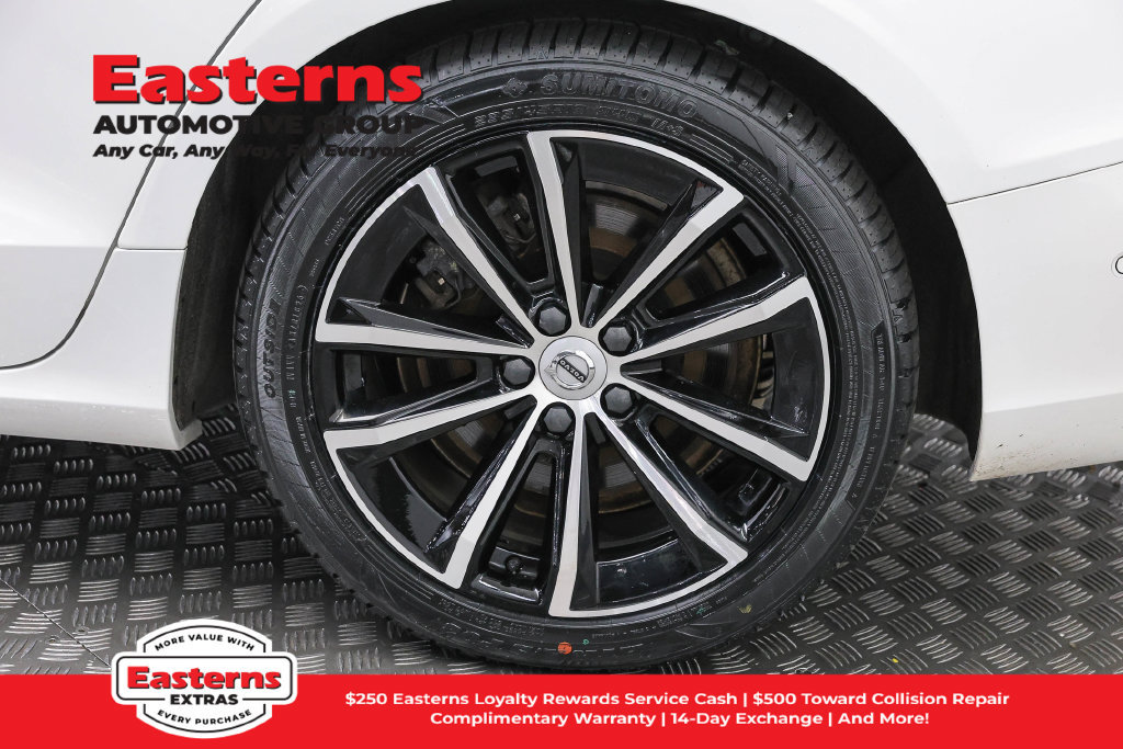 Used 2023 Volvo S60 T8 Plus AWD/4WD image 34