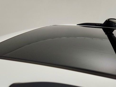 Used 2025 Jeep Grand Cherokee L Limited w/ Luxury Tech Group II image 10