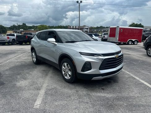 Used 2021 Chevrolet Blazer LT FWD image 2