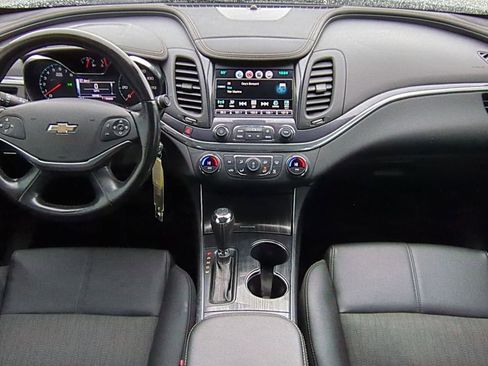 Used 2017 Chevrolet Impala LT image 15