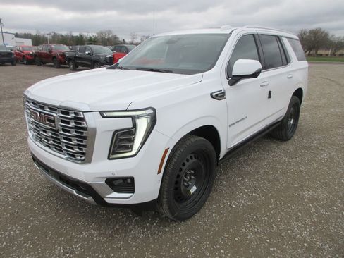 New 2026 GMC Yukon Denali image 9