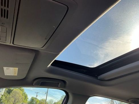 Used 2021 Honda CR-V EX-L image 16