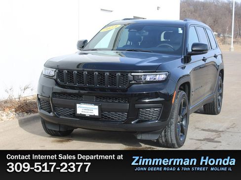 Used 2024 Jeep Grand Cherokee L Altitude image 25