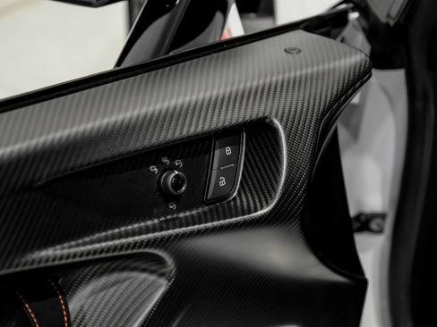 Used 2024 Lamborghini Huracan STO image 39