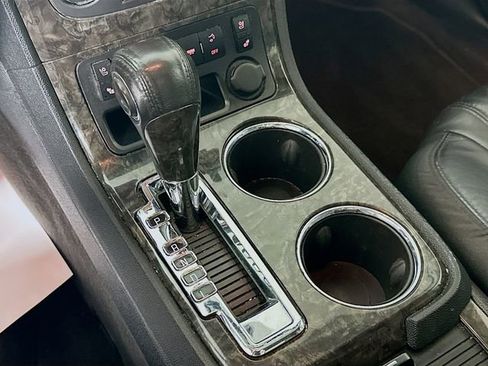 Used 2012 GMC Acadia Denali image 17