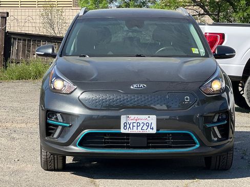 Used 2021 Kia Niro EX image 10